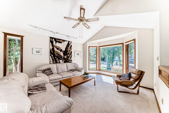 Photo de la propriété:  10 Dufferin Street  AB T8N 4Y9 