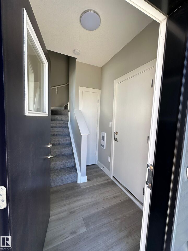 Photo de la propriété:  6905 25 Avenue SW 70  AB T6X 3B7 