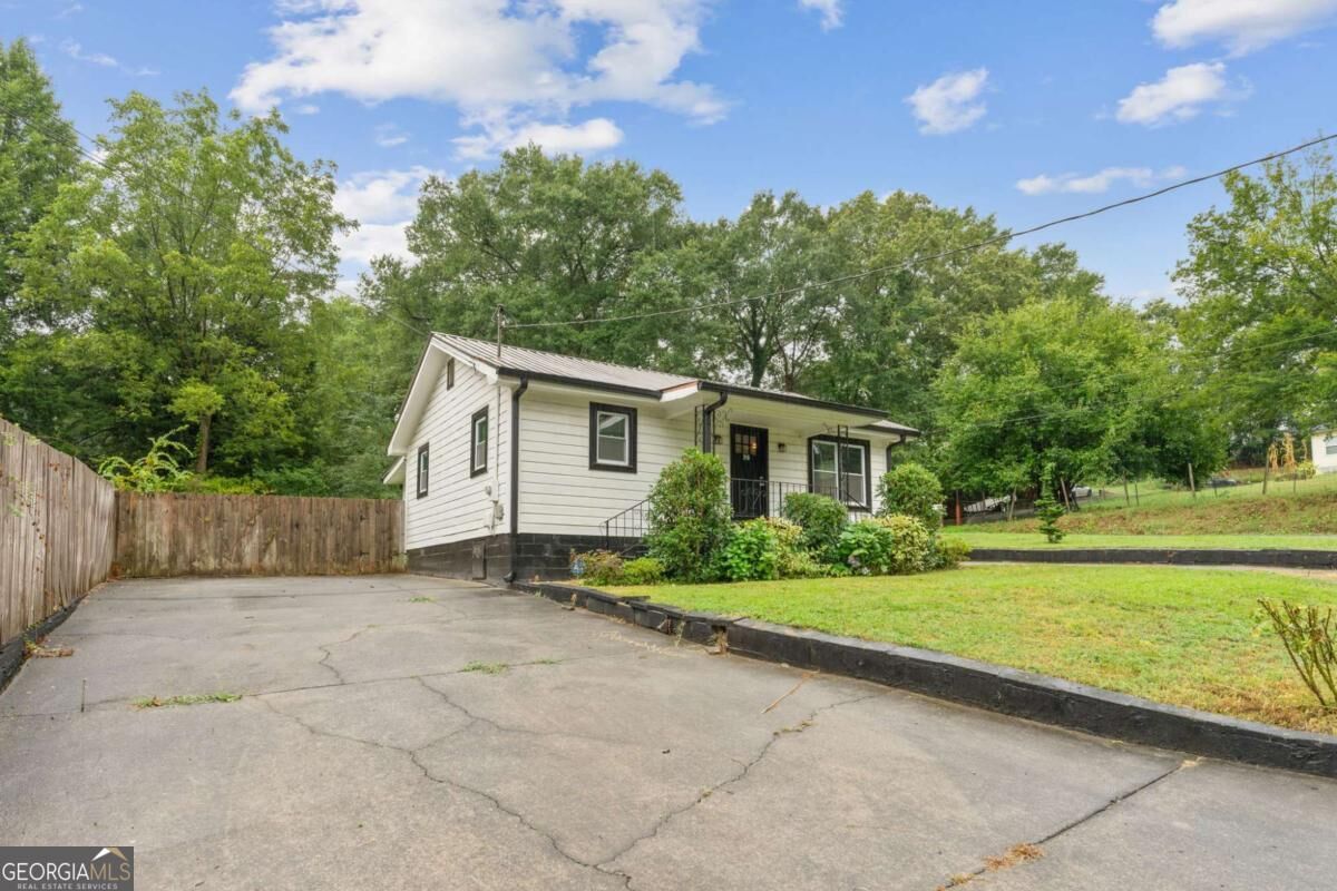 Property Photo:  310 Bonaire Street  GA 30120 