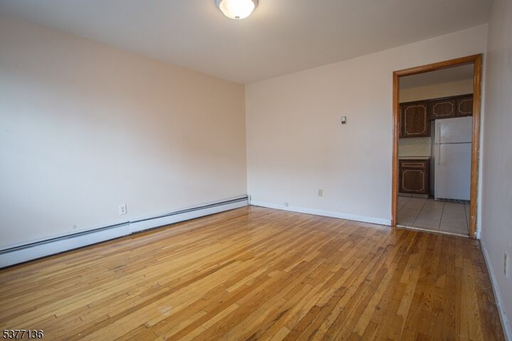Property Photo:  325 John 4  NJ 07202 