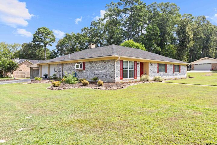 Property Photo:  1016 Camellia  TX 75644 