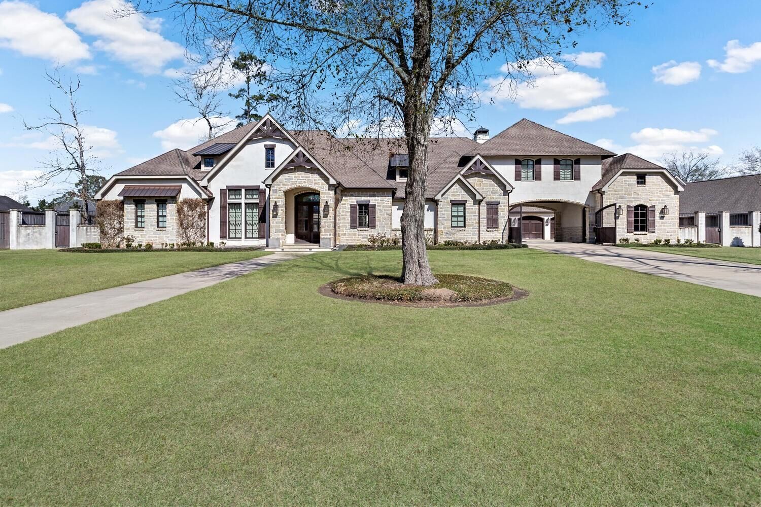 Property Photo:  8120 Evangeline Lane  TX 77706 