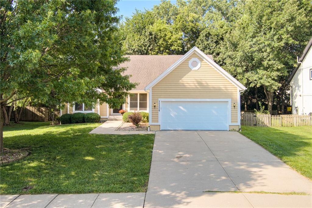 Property Photo:  15326 Riley Street  KS 66223 