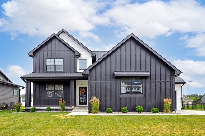 11090 Brookdale Drive  West Des Moines IA 50266 photo