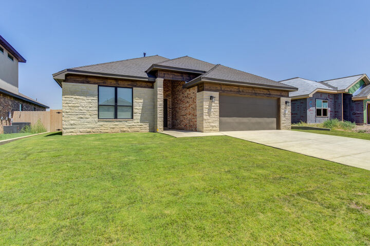 Property Photo:  612 E 13th Street  TX 79382 
