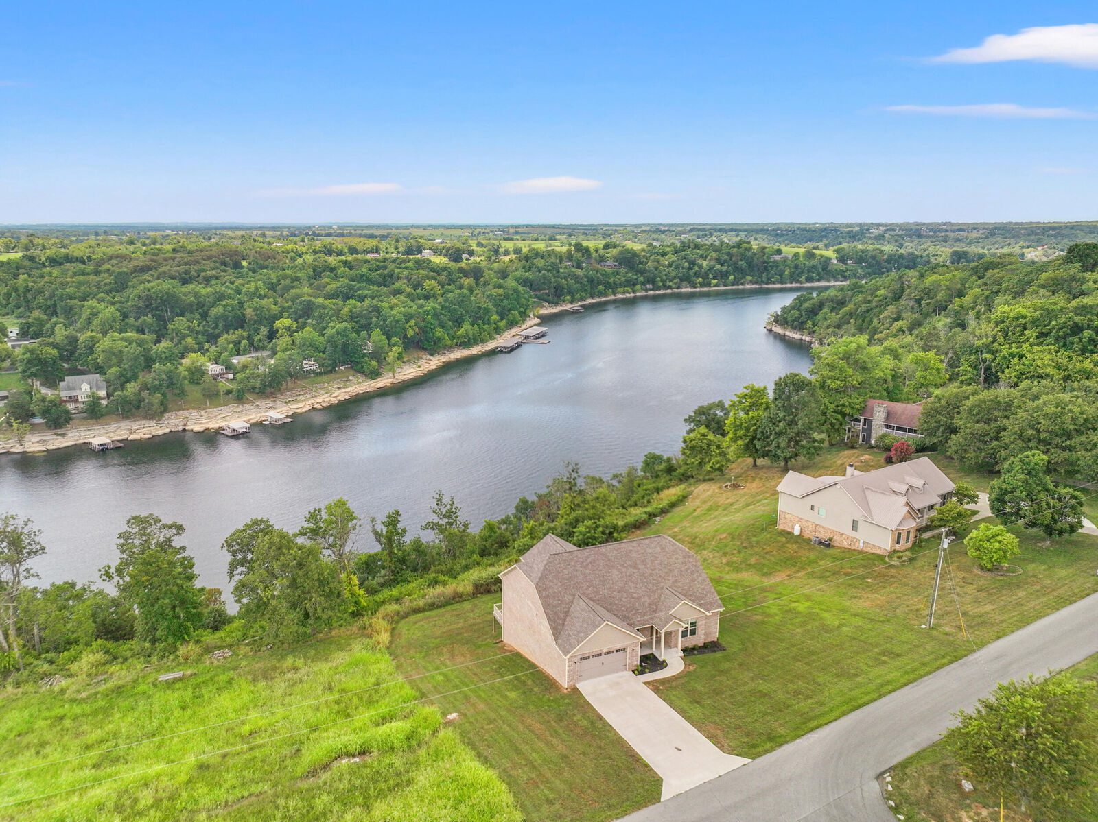Property Photo: 1830 Hunter Drive KY 40444