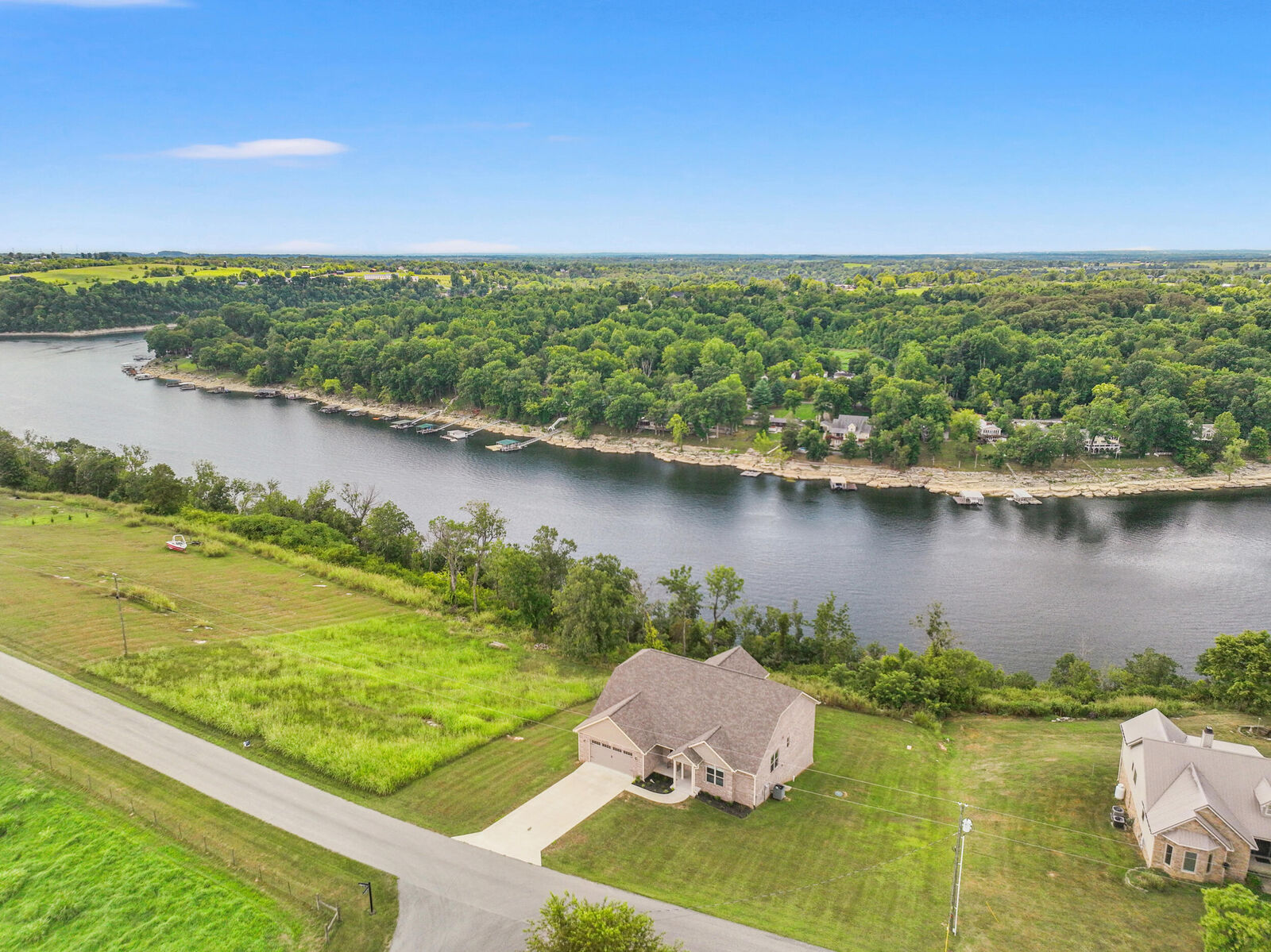 Property Photo:  1830 Hunter Drive  KY 40444 