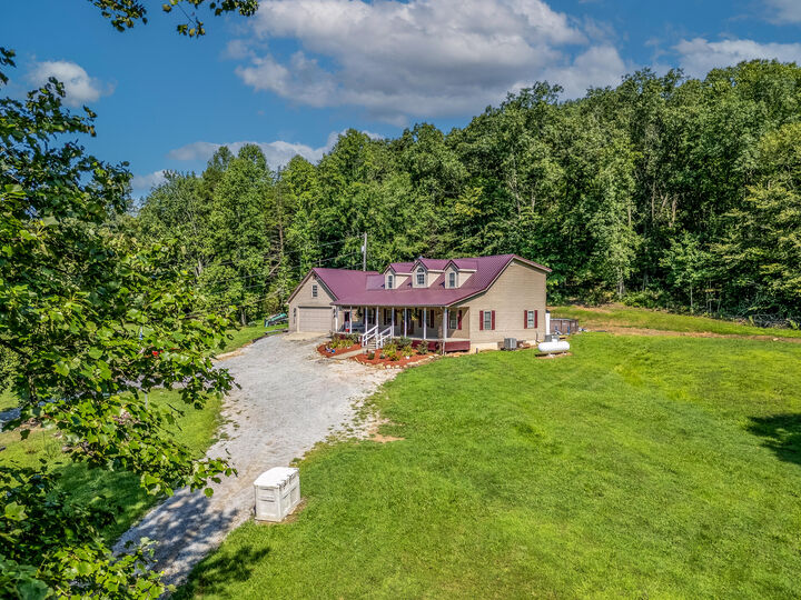 Property Photo:  102 Lambert Lane  KY 41049 