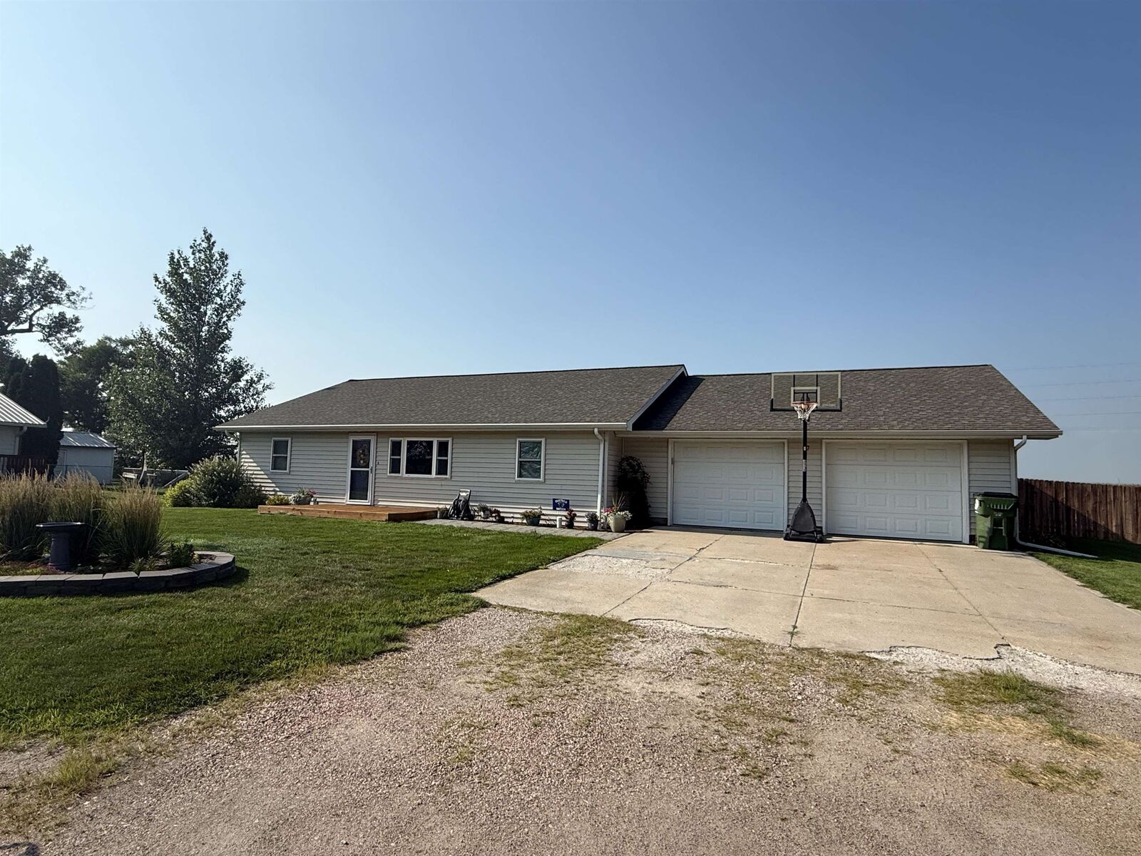 Property Photo:  233 W Bronco Rd  NE 69143 