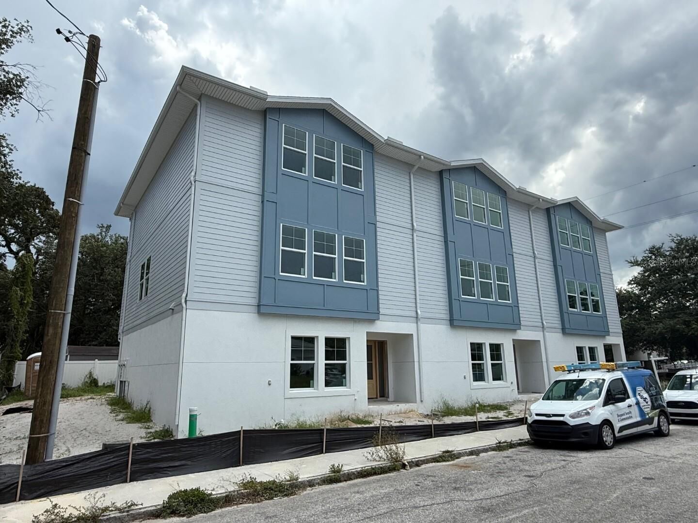 Property Photo: 1206 W Lemon Street FL 33606