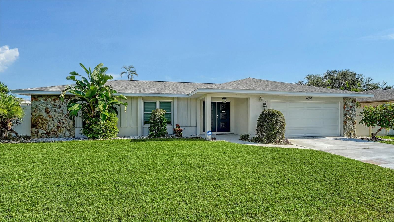 Property Photo:  6804 23rd Avenue W  FL 34209 