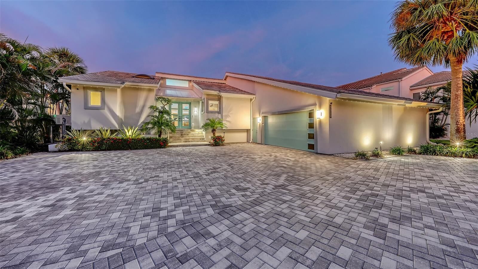 Property Photo: 3310 Bayou Road FL 34228