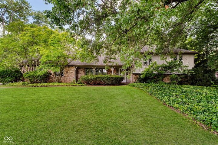 Property Photo:  11327 Lakeshore Drive W  IN 46033 