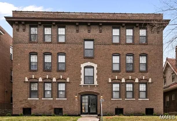 Property Photo: 6274 Cates Avenue MO 63130