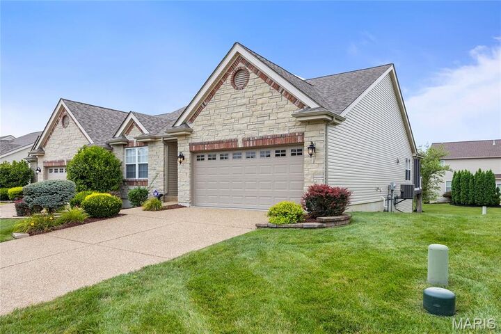 Property Photo: 922 Daffodil Ridge Drive MO 63366