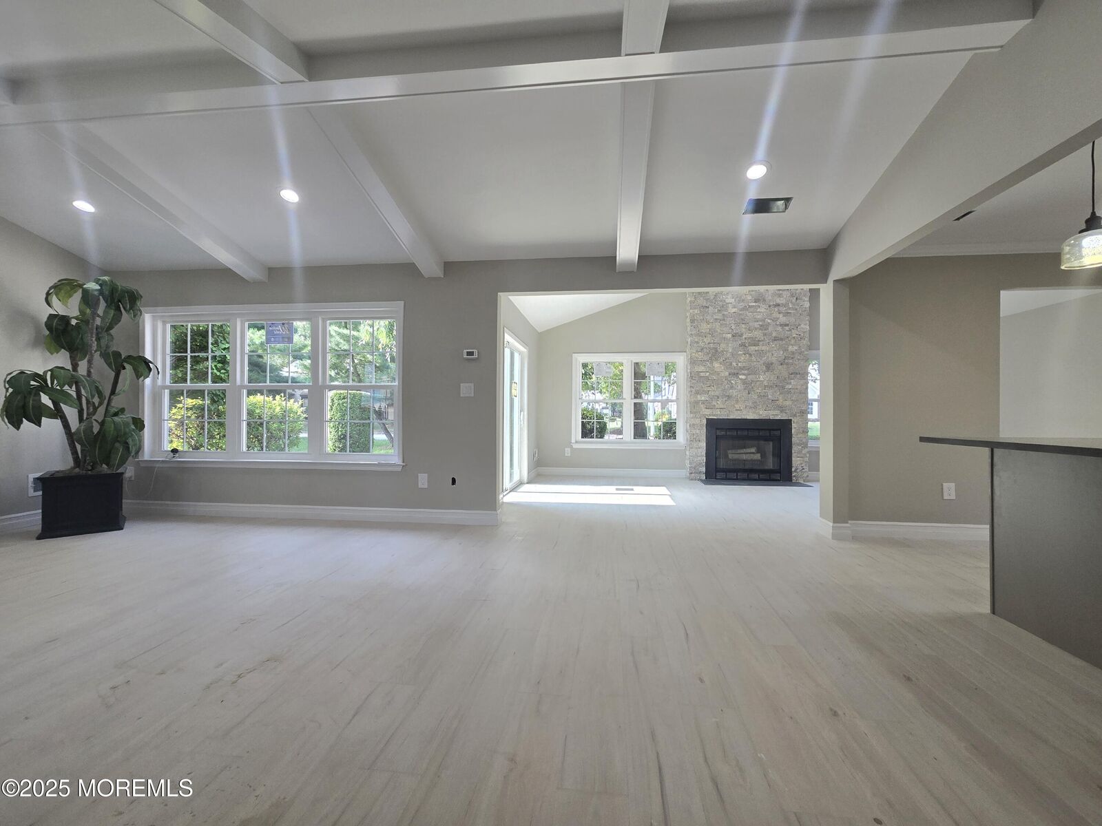Property Photo:  7 Ventnor Drive  NJ 08831 