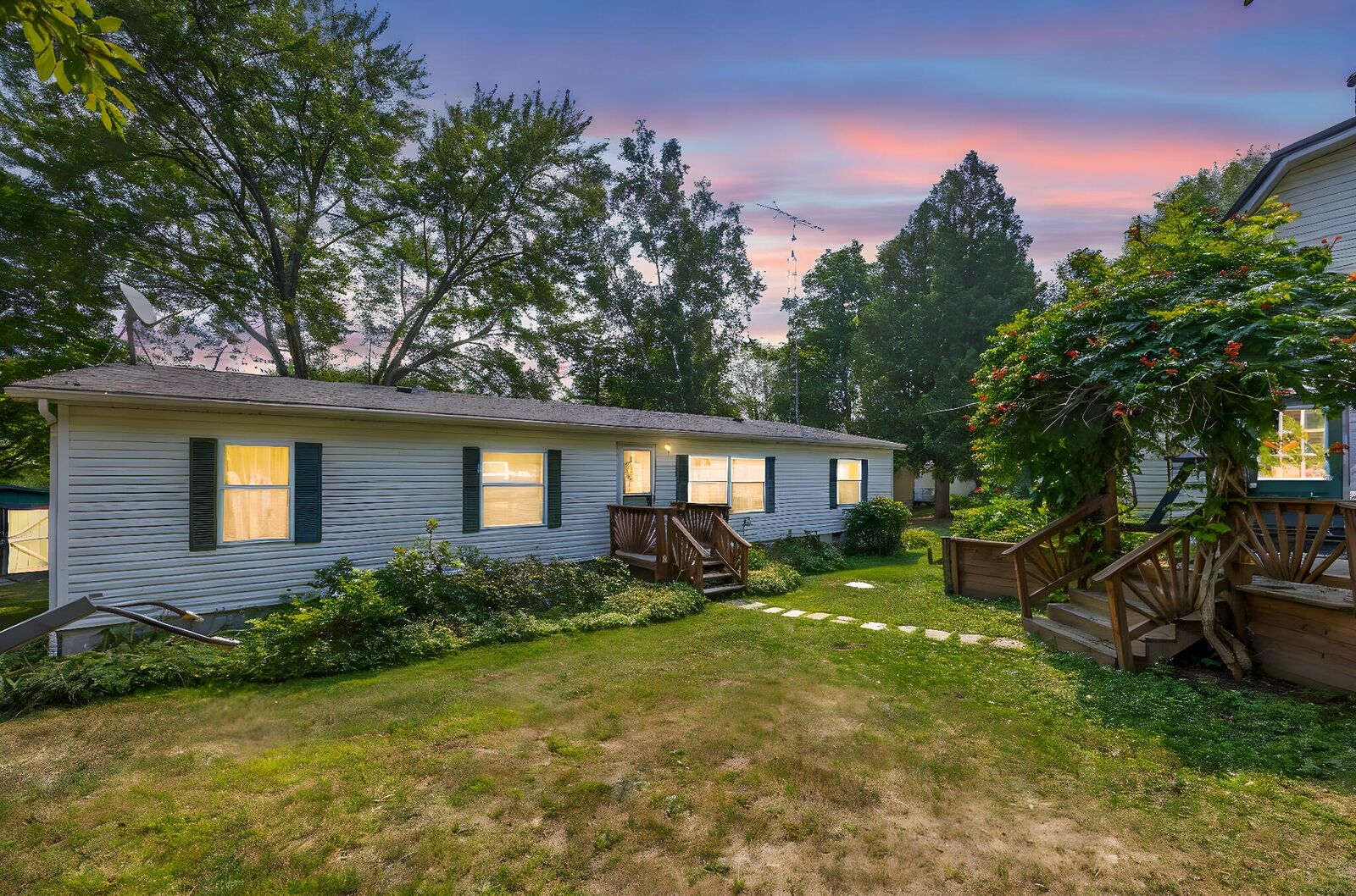 Property Photo: 17940 Myrberg Drive MI 49305