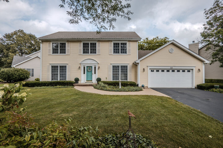 Property Photo:  345 Southampton Drive  IL 60134 