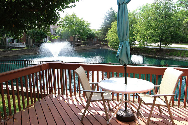 Property Photo:  2110 N Charter Point Drive  IL 60004 