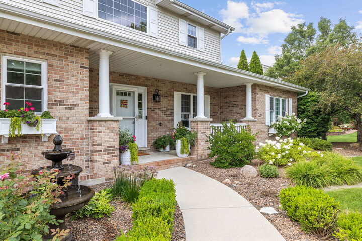 Property Photo: 795 Westwind Drive IL 60451