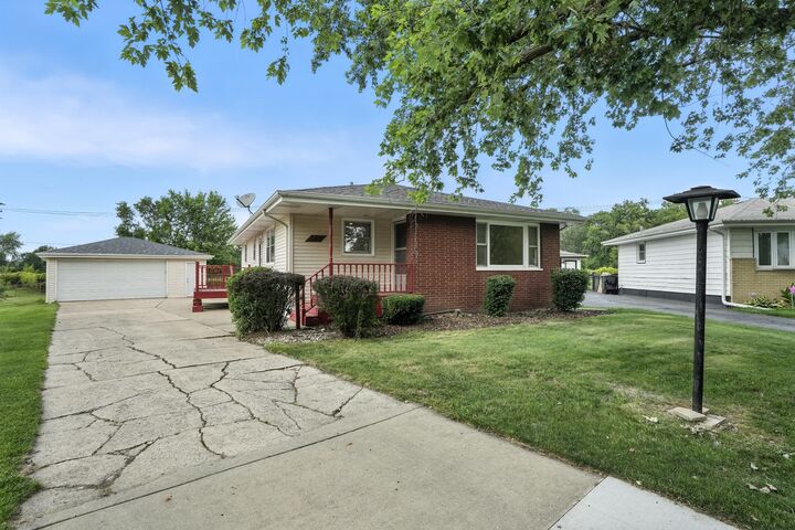 Property Photo: 3312 E 170th Street IL 60438
