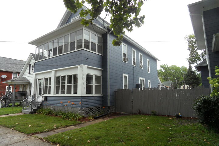 628 Concord Street  Aurora IL 60505 photo
