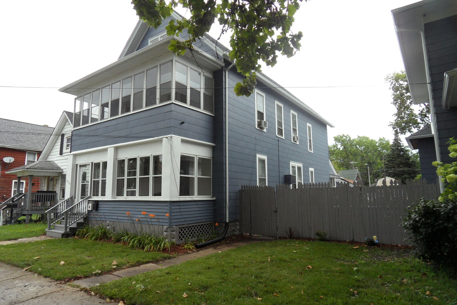 Property Photo:  628 Concord Street  IL 60505 
