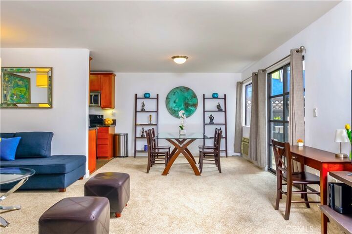 Property Photo:  10982 Roebling Avenue 340  CA 90024 
