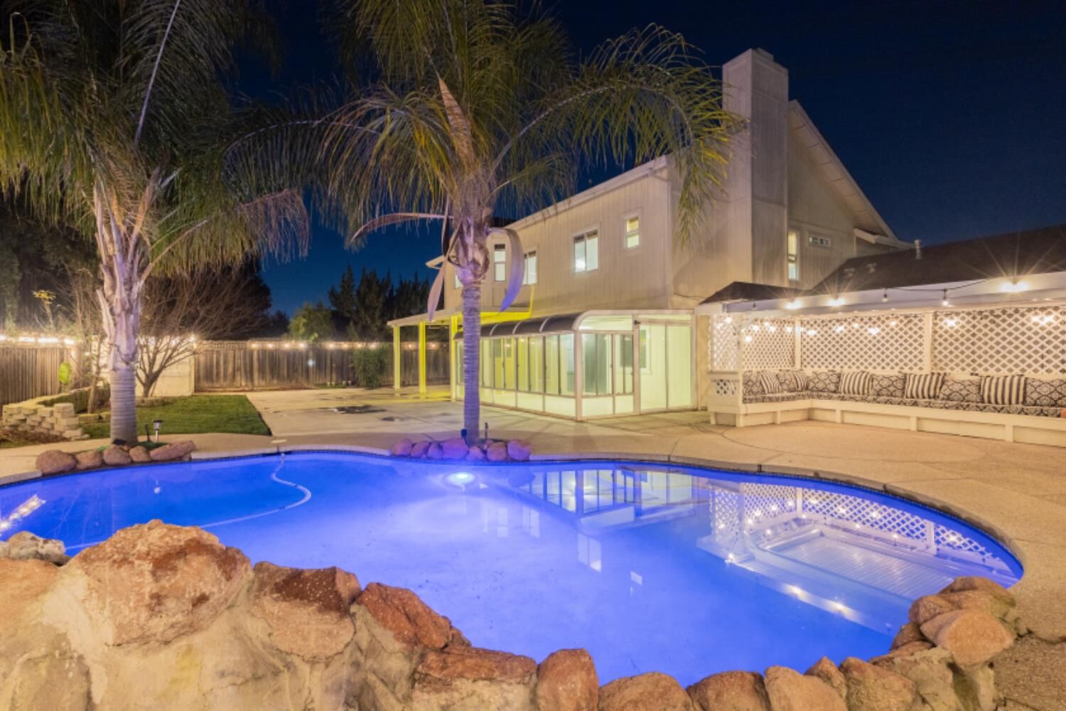 Property Photo: 5400 Lawnview Way CA 95758