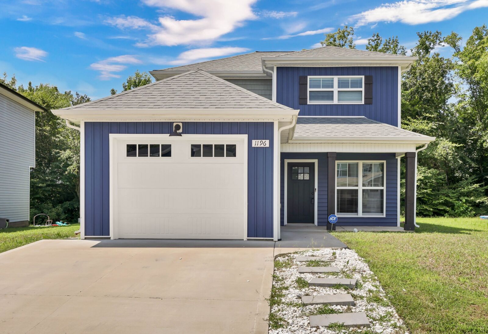 Property Photo: 1196 Cottonwood Dr TN 37040