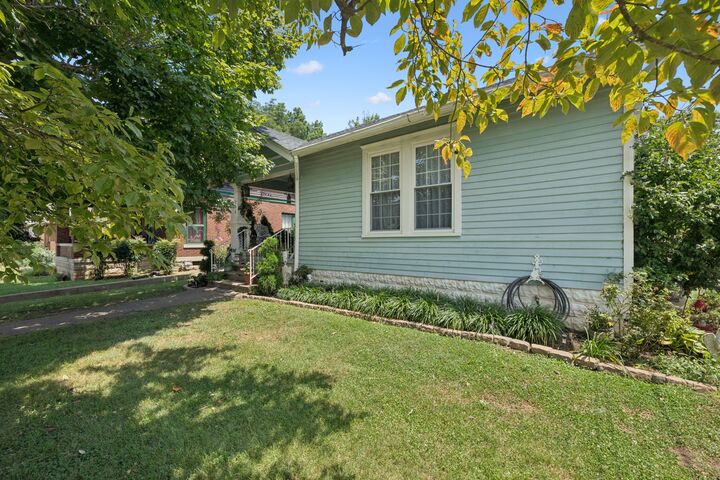 Property Photo:  308 Walnut St  TN 37172 