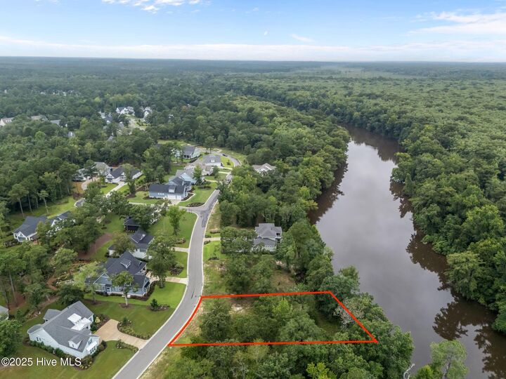 Property Photo: 9140 Fallen Pear Lane NE NC 28451