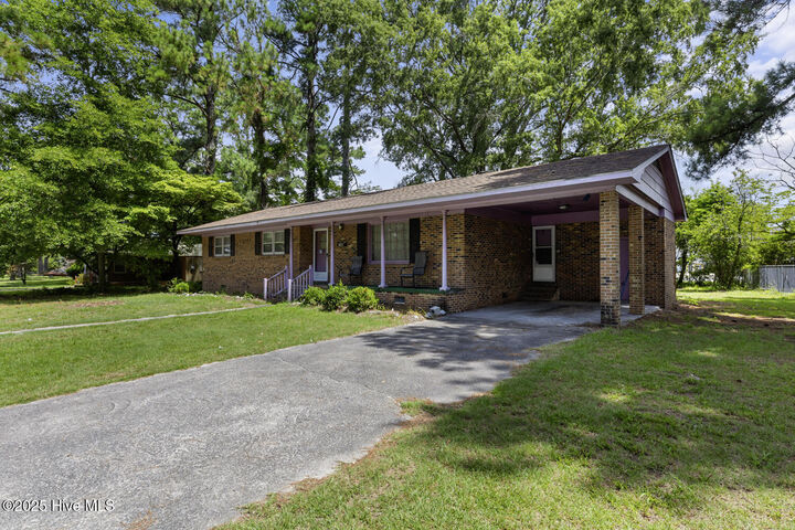 Property Photo:  1718 Washington Street  NC 28560 