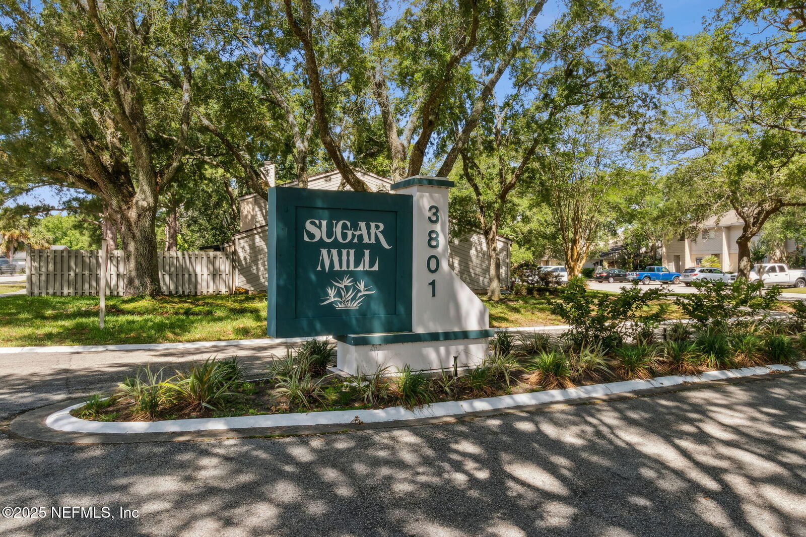 Property Photo: 3801 Crown Point Road 3114 FL 32257