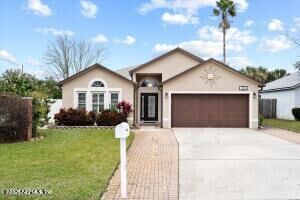 Property Photo: 12503 Ash Harbor Drive FL 32224