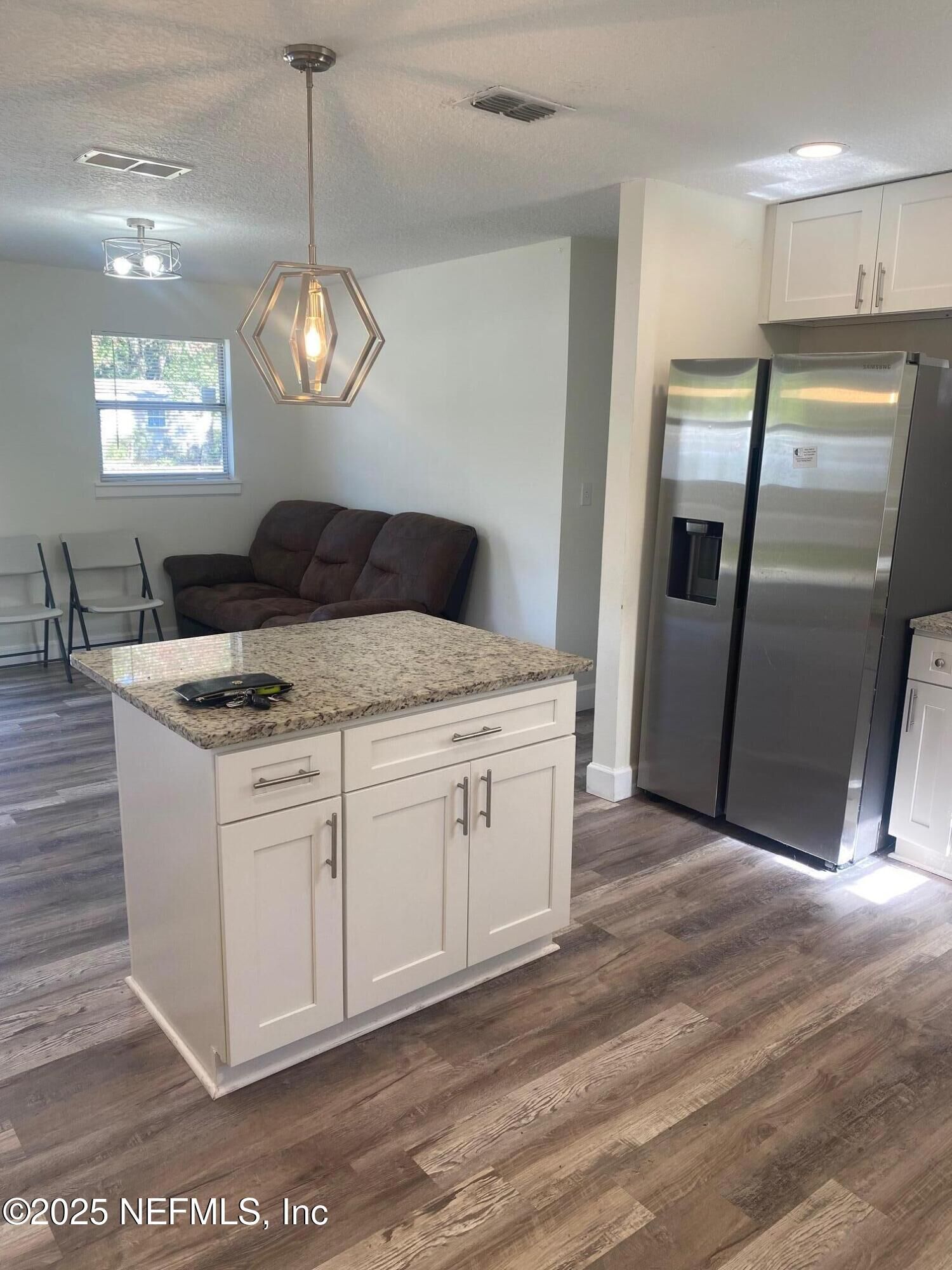 Property Photo:  7262 Kivler Drive  FL 32210 