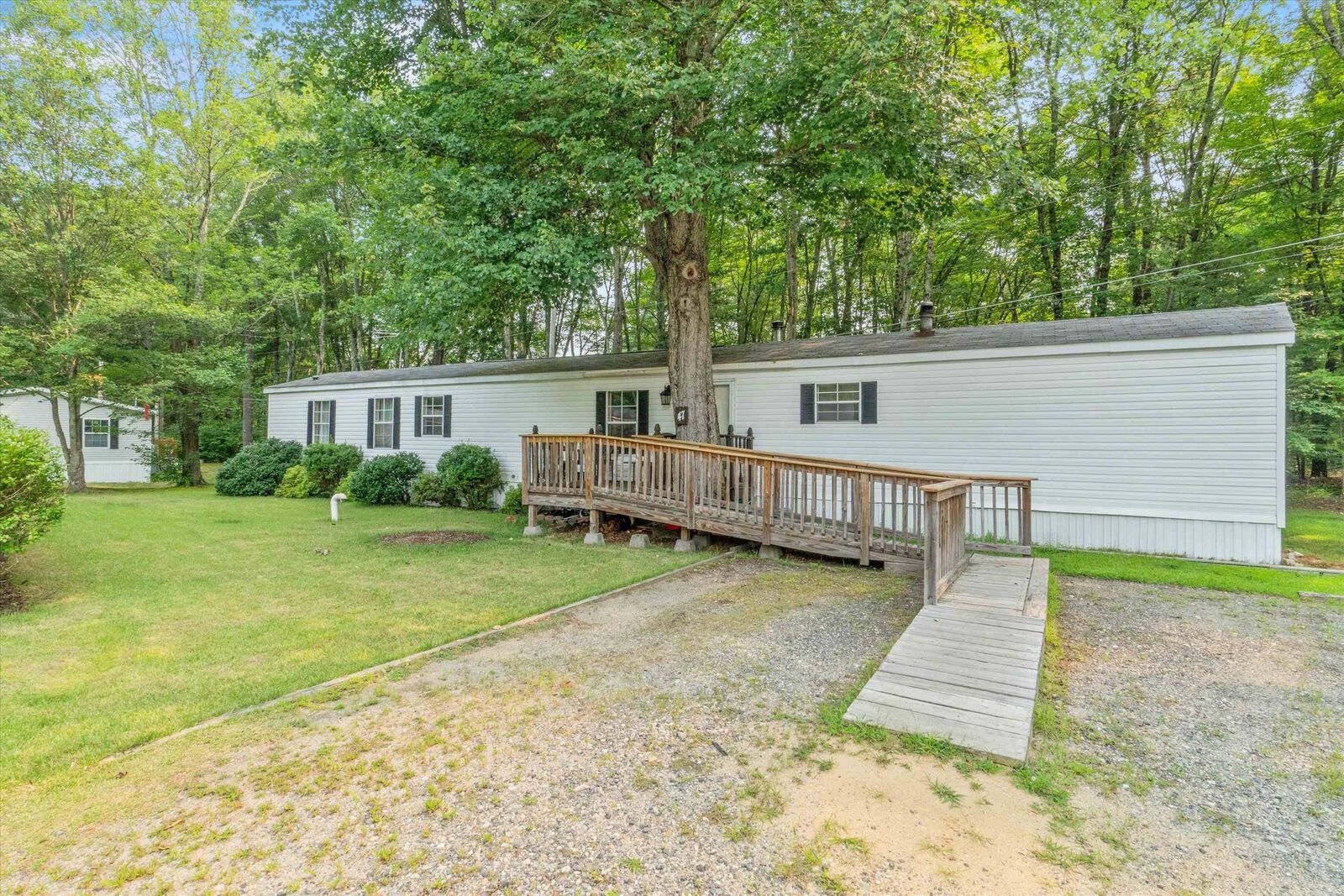 Property Photo: 464 Boston Post Road NH 03031