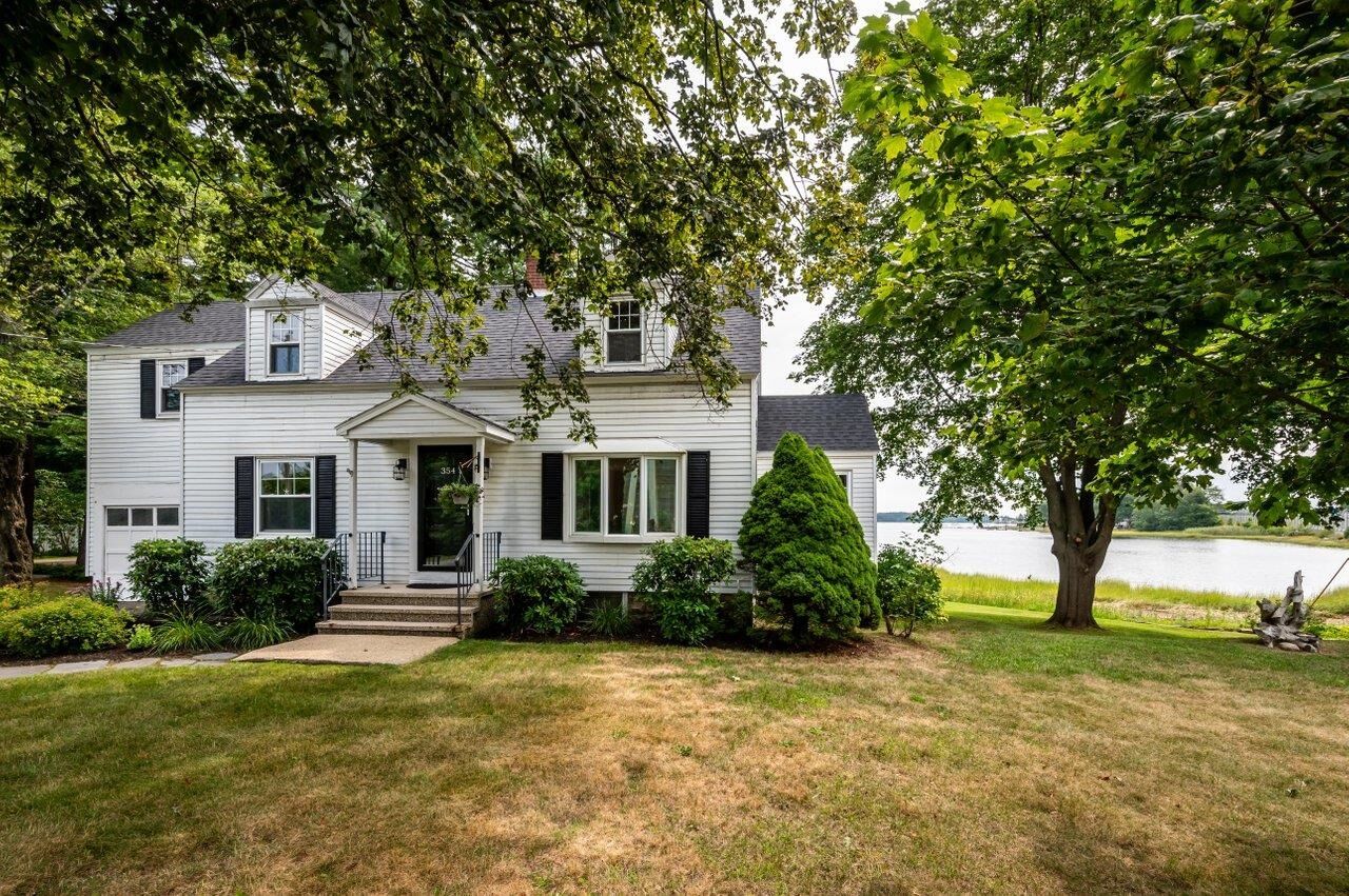 Property Photo: 354 Dover Point Road NH 03820