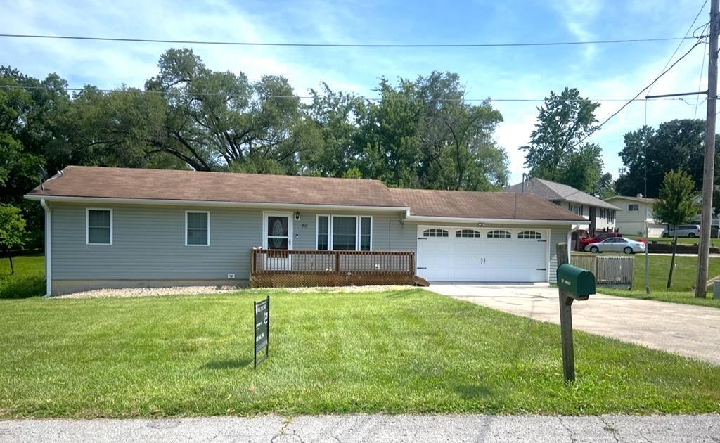 Property Photo: 40 Tenth Street MO 64601