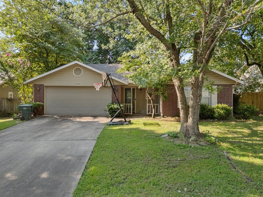 Property Photo: 3169 Mica Street AR 72704