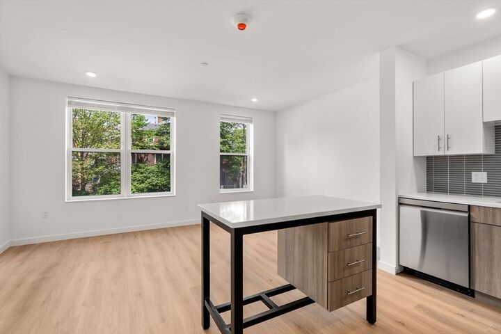 Property Photo: 40 Centre St 407 MA 02446