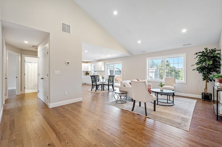 Property Photo: 14 Tamar MA 01604