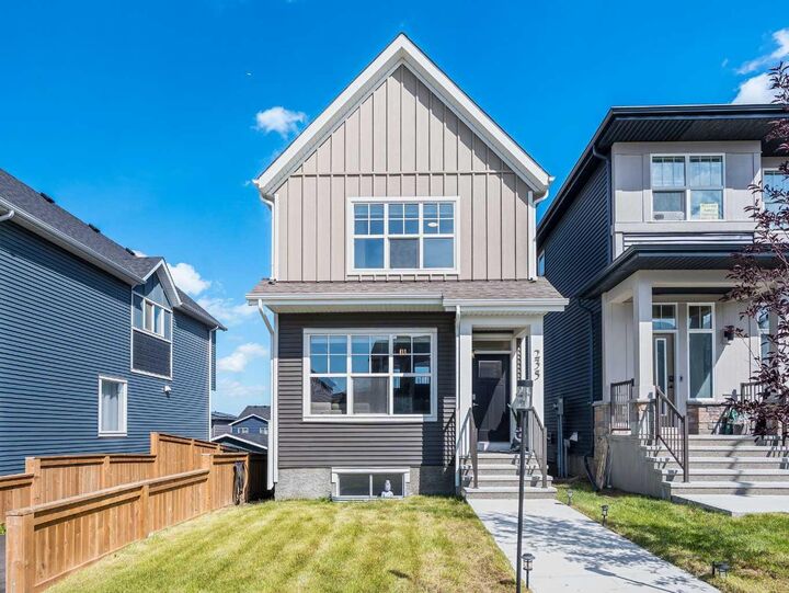 Photo de la propriété: 235 Aquila Way NW AB T3R 1Z9