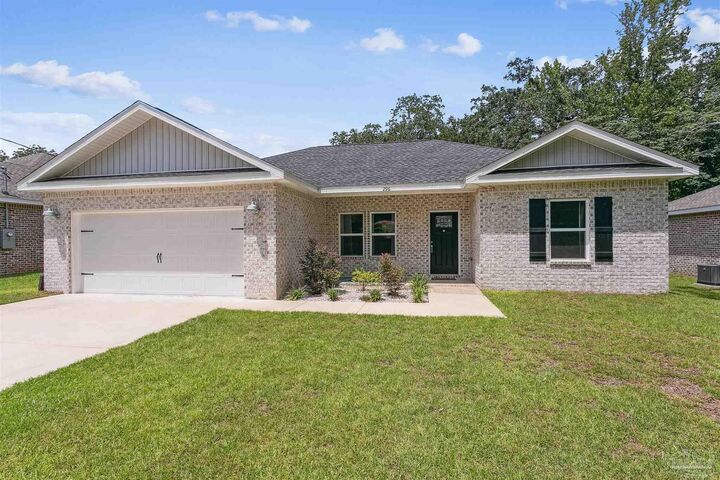 Property Photo: 296 Park Ln FL 32536