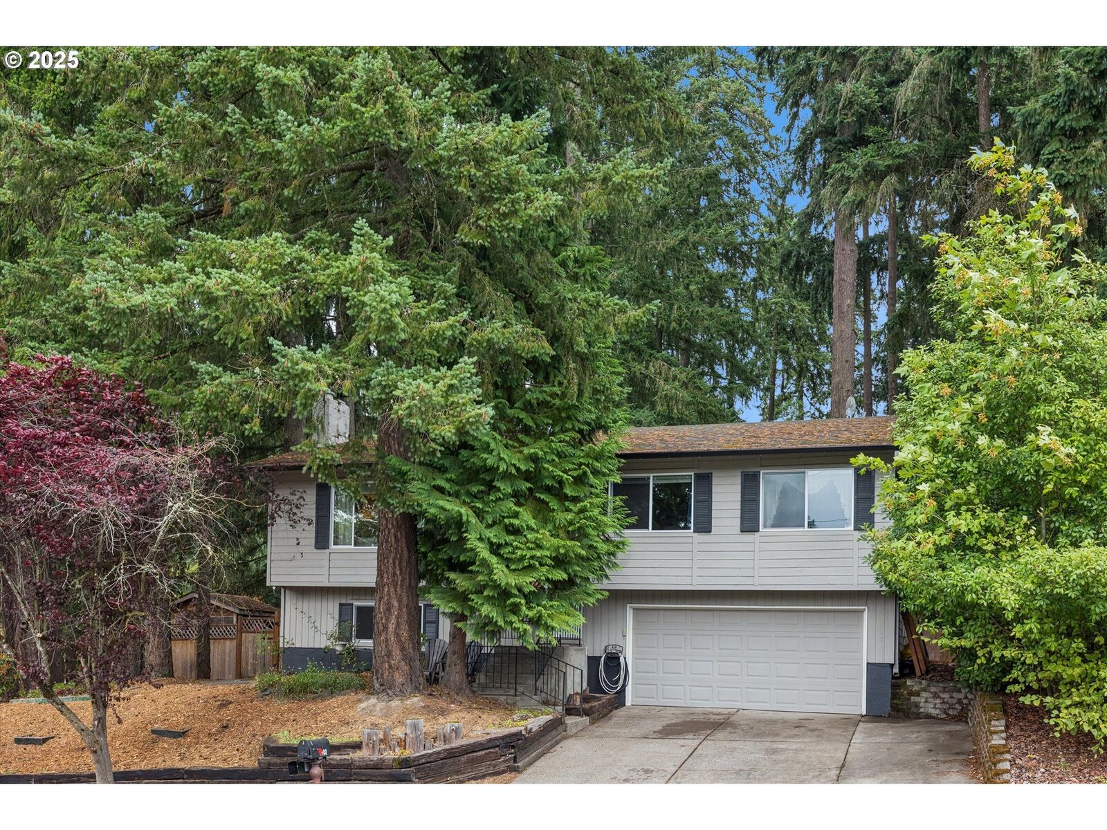 Property Photo:  6900 SW 130th Ave  OR 97008 