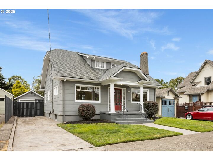 Property Photo: 2615 NE 63rd Ave OR 97213