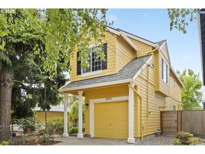 Property Photo: 3333 NE 76th Ave NE OR 97213