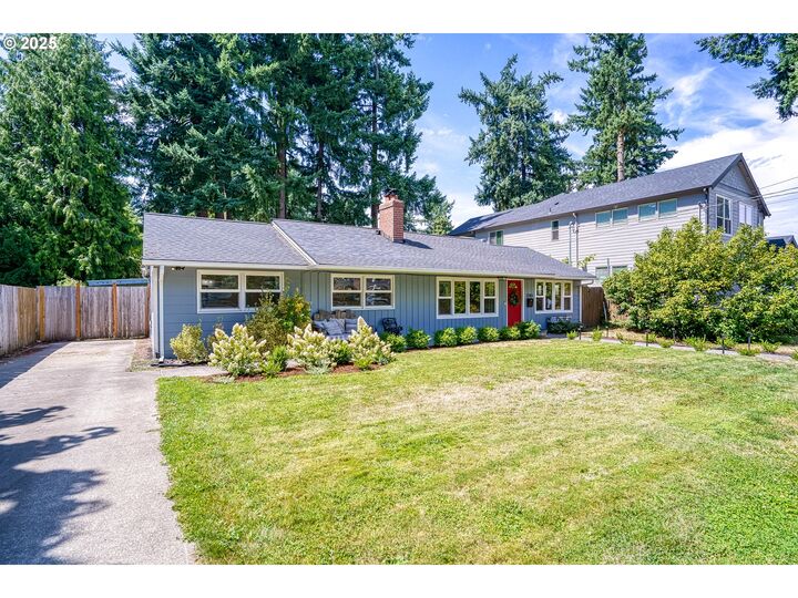 Property Photo:  1245 NE 111th Ave  OR 97220 