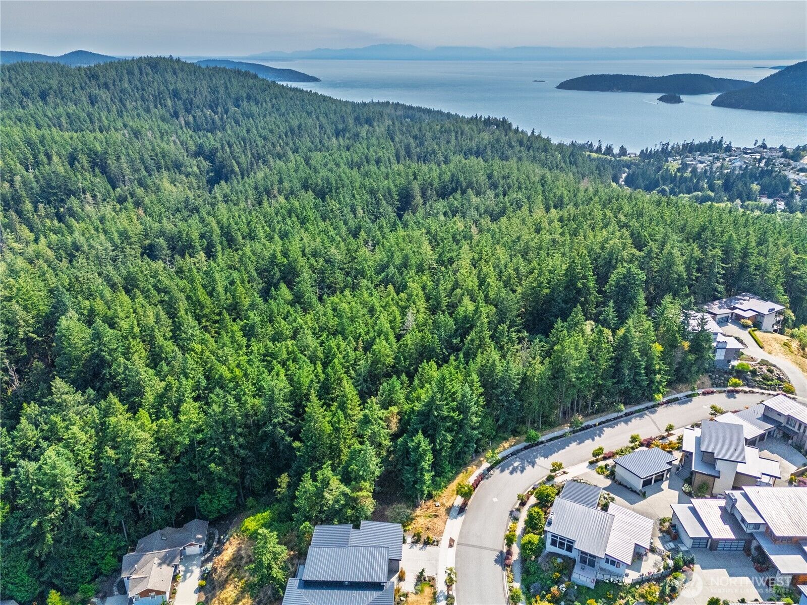 Property Photo:  3940 A  Rock Ridge Parkway  WA 98221 