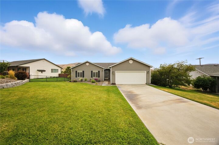 121  Pryor Drive  Pateros WA 98846 photo